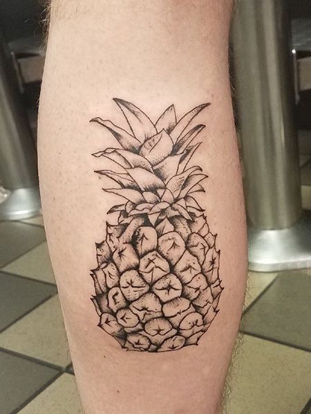小腿菠萝纹身图案