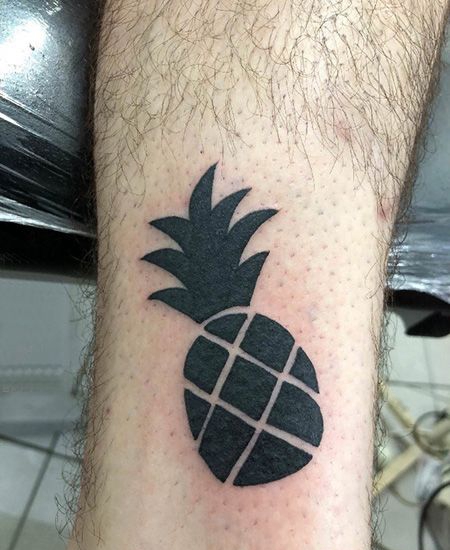 脚踝菠萝图腾纹身图案