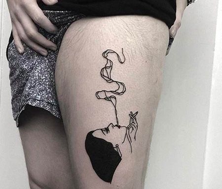 大腿吸香烟的女人纹身图案