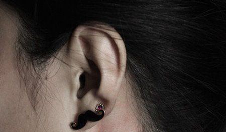 耳后胡子纹身图案