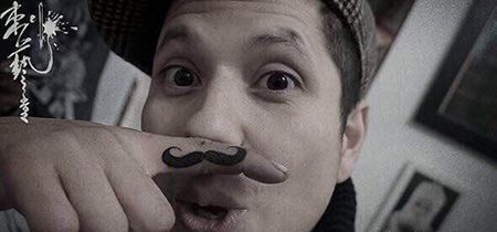 男士手指八字胡子纹身图案