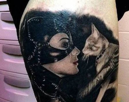 大腿猫女纹身图案