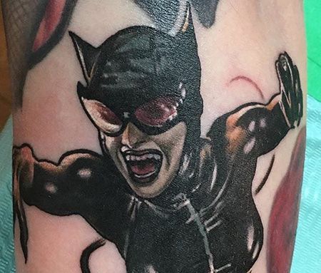 小腿猫女纹身图案