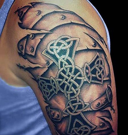 大臂个性盔甲纹身图案