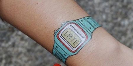 手腕电子手表纹身图案