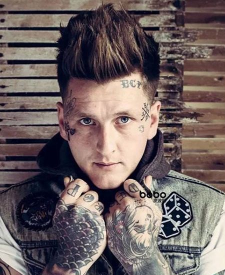 手背鳞片纹身图案