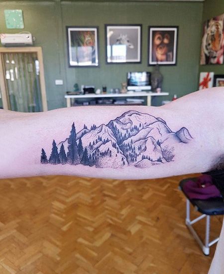 大臂山脉纹身图片