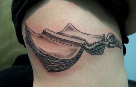 侧腰书本纹身图案