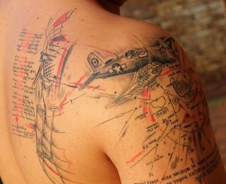 大臂复古战斗机纹身图案