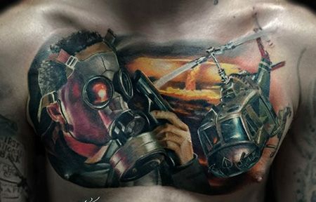 胸前写实帅气的直升机纹身图案