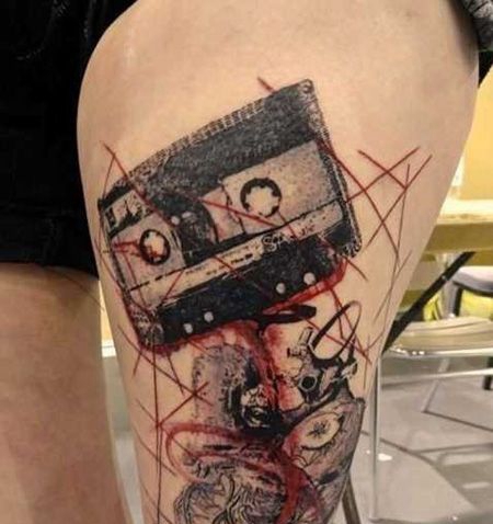 大腿个性的磁带纹身图案