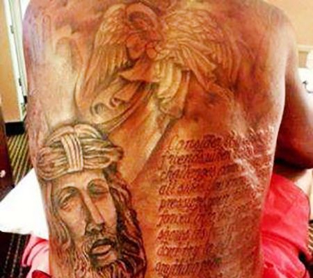 NBA球星杜兰特背部纹身图案