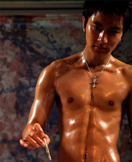 影星贾乃亮腹部纹身图案