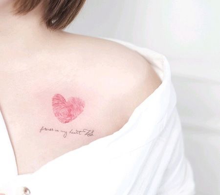 美女锁骨爸妈指纹心形小清新纹身