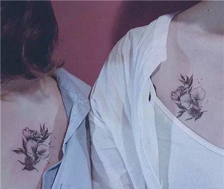 胸前后背性感花朵纹身图案