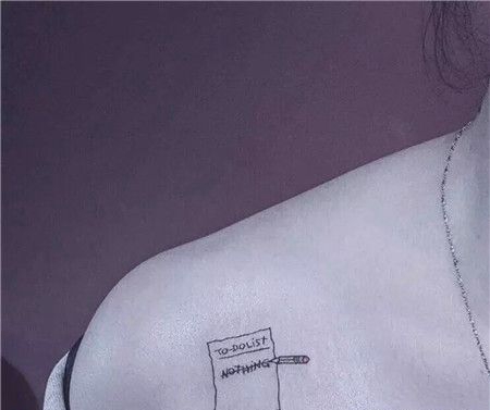 肩膀简约英文纹身图案