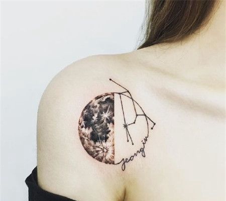 模特美女肩膀圆形刺青图案