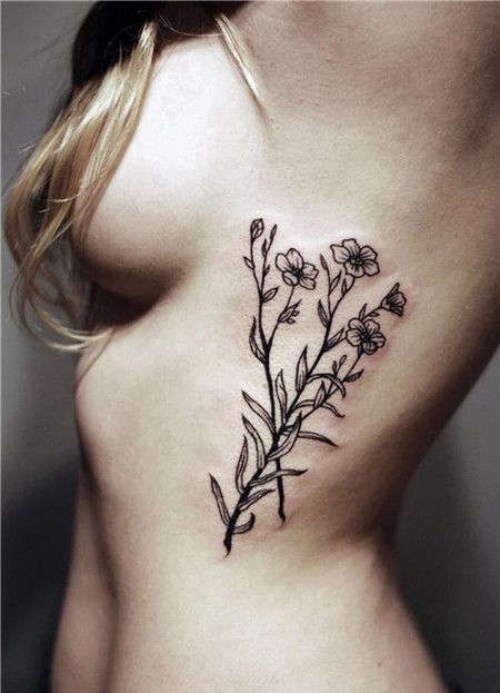 性感女生侧腰小草纹身图案