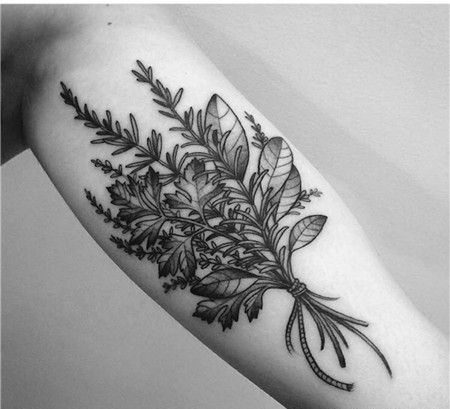 大臂内侧小草纹身图片