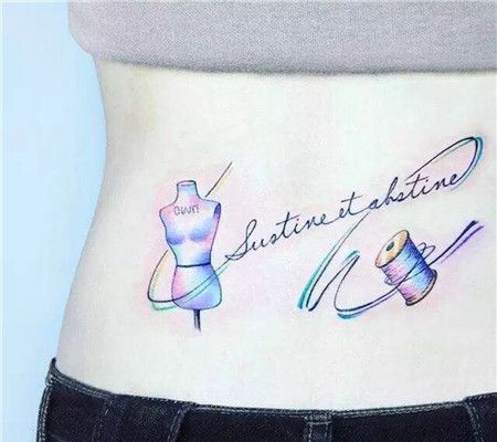 女生腹部针线旗袍纹身图案