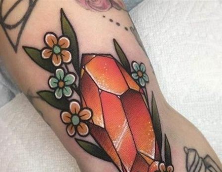 逼真的橙水晶鲜花纹身图案