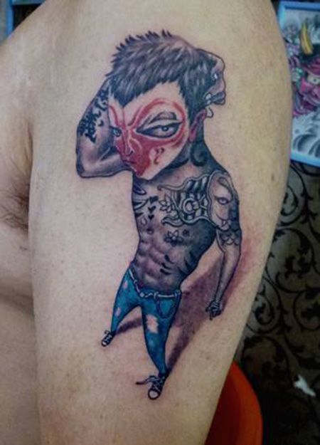 大臂好看的社会猴纹身图案