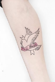 一组女生可爱的小清新彩色手臂纹身图案