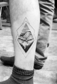 一组黑灰写实男生纹身图案