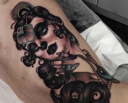 New school 侧腰 女人