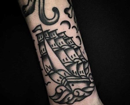 Old school  大臂内侧 小帆船