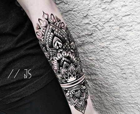 暗黑 小臂外侧 繁花 点刺 眼