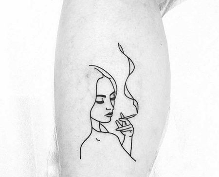 简约 小腿外侧 线条女人