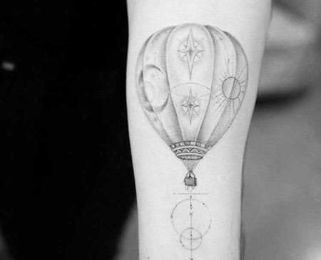 几何 大臂外侧 热气球