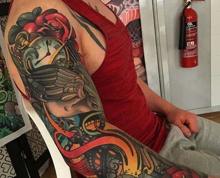 New school 手臂包围 鸟