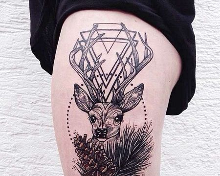 大腿外侧几何线条梅花鹿纹身图案