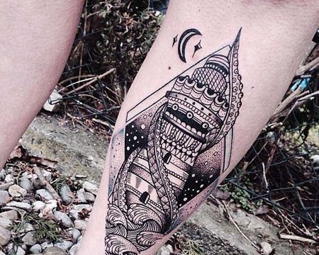 小腿肚点刺几何灯塔大海纹身图案