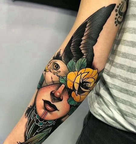 New School小臂人像老鹰纹身图案