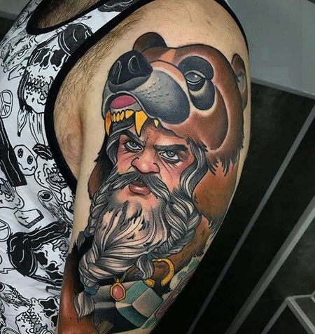 New School大臂人像熊纹身图案