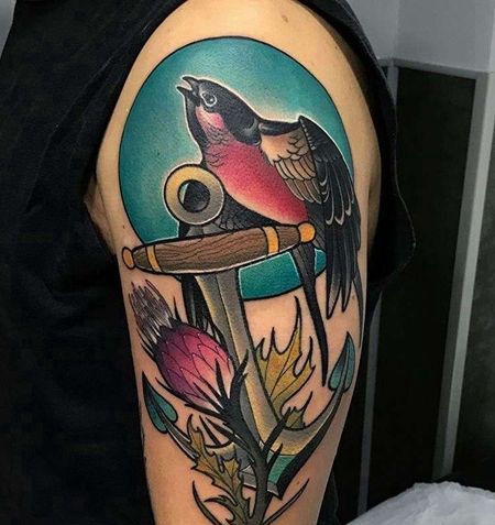 New School大臂船锚鸟纹身图案