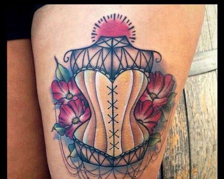 New School大腿衣服花卉纹身图案