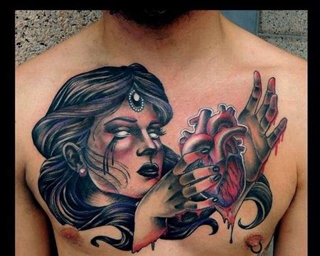 New School胸人像心脏纹身图案