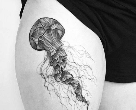 线条大腿水母纹身图案