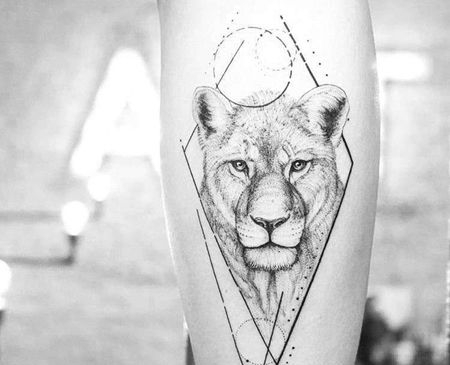 点线几何小腿狮子纹身图案