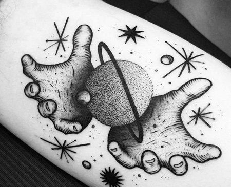 点刺小臂手星球纹身图案