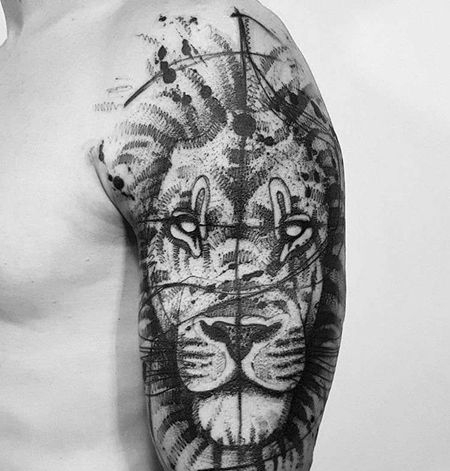 点线泼墨大臂狮子纹身图案