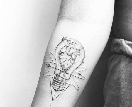 小清新小臂灯泡心脏纹身图案
