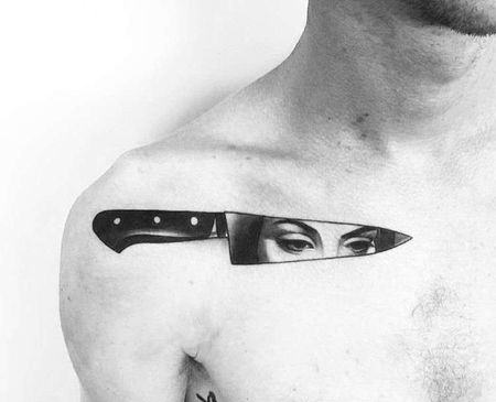 写实锁骨匕首眼睛纹身图案