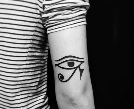 小清新大臂荷鲁斯之眼纹身图案
