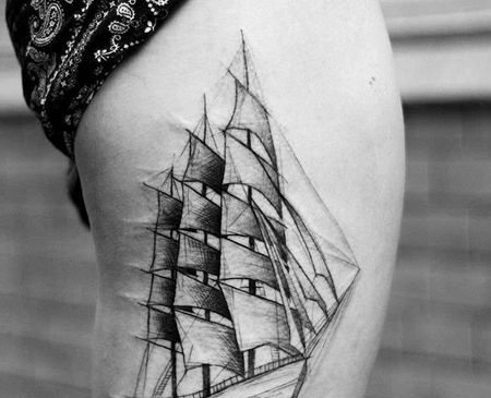 线条大腿帆船纹身图案