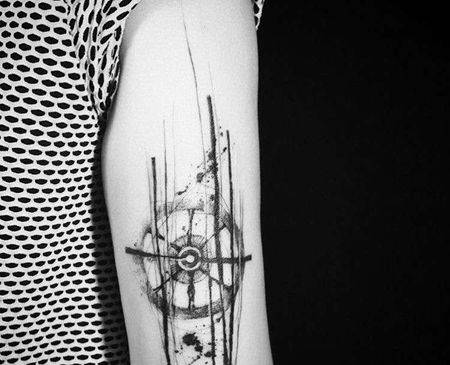 泼墨大臂船舵纹身图案